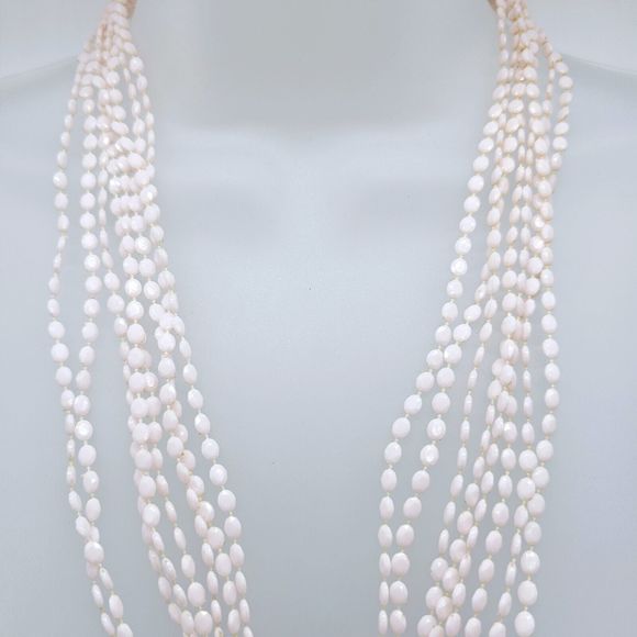 Vintage Pink Necklace Plastic Rice Bead Multi Strand Light Weight Estate Jewelry - Picture 2 of 10